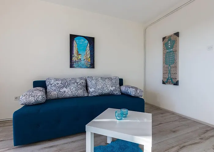 Sea View Pericic アパート