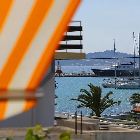 Apartman Sea View Apartments Pericic *