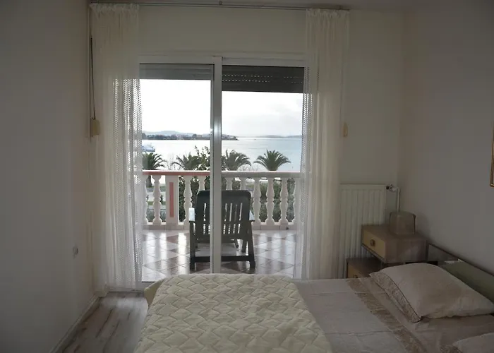 Sea View Pericic شقة *